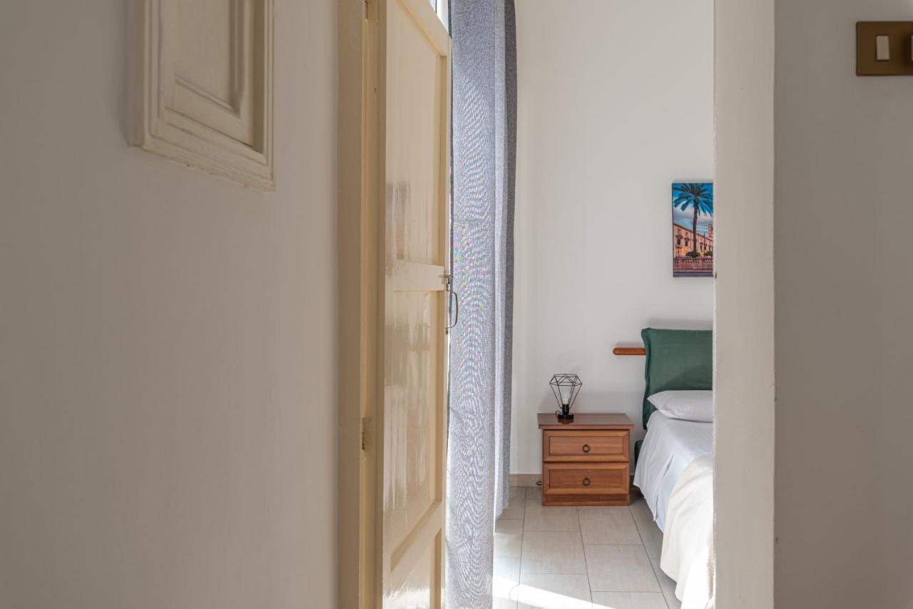 I Mori-Holiday Apartment 巴勒莫 外观 照片